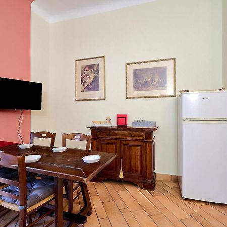 Xenia Apartments - Elegant Flat In The Center Of Milaan Buitenkant foto