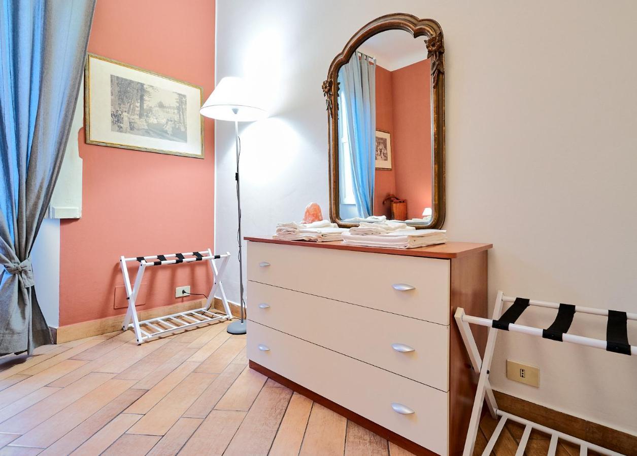 Xenia Apartments - Elegant Flat In The Center Of Milaan Buitenkant foto